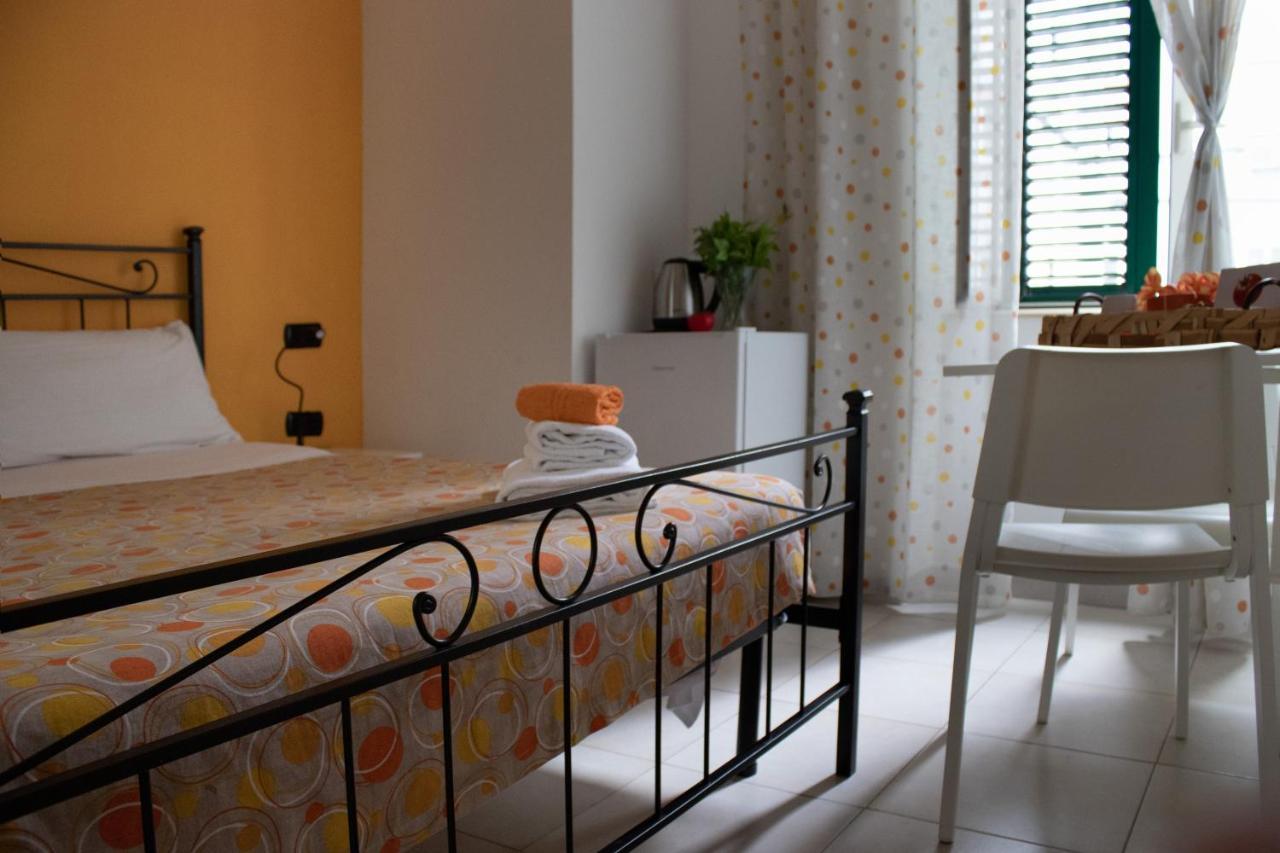 Bed and Breakfast Pomodoro Ac Neapol Exteriér fotografie
